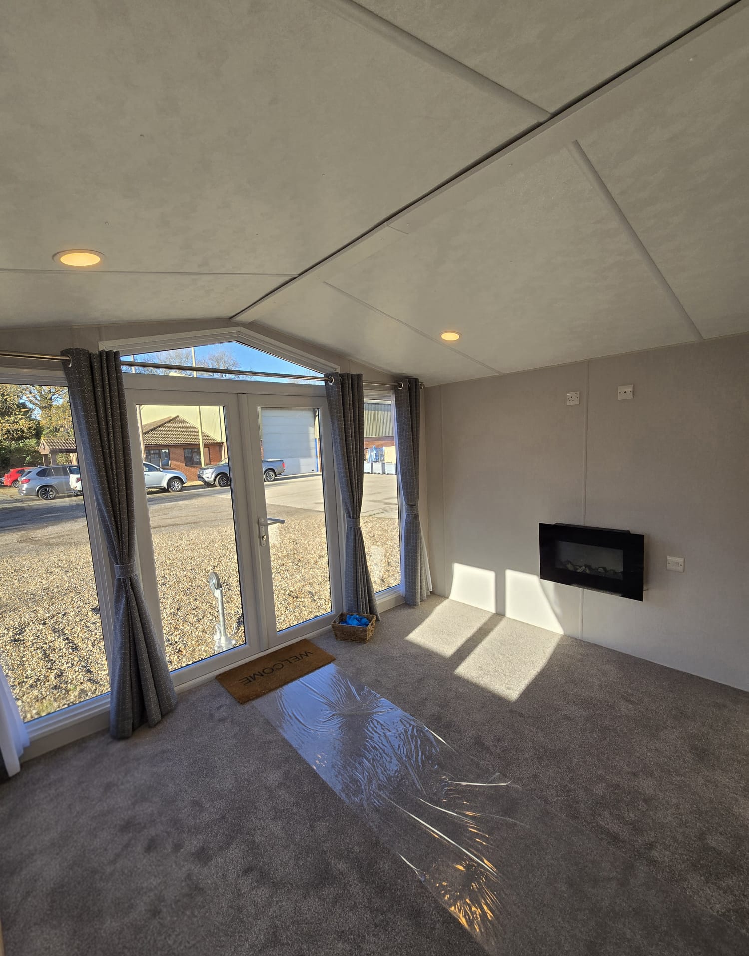 ce891e84-6712-480d-af0e-5be81c03d904