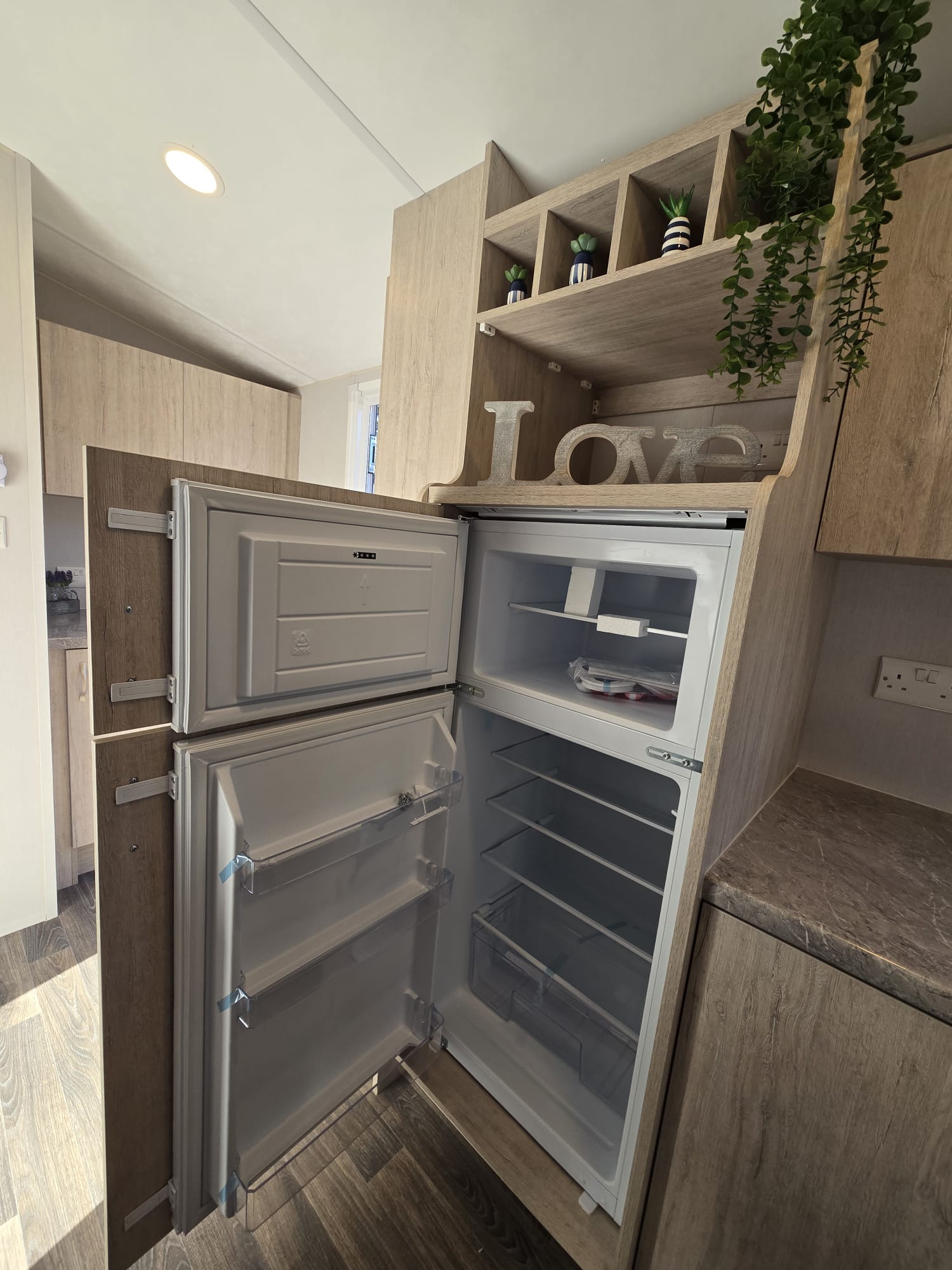 ff7bbab2-bf5d-44eb-a303-e0cce76ce094