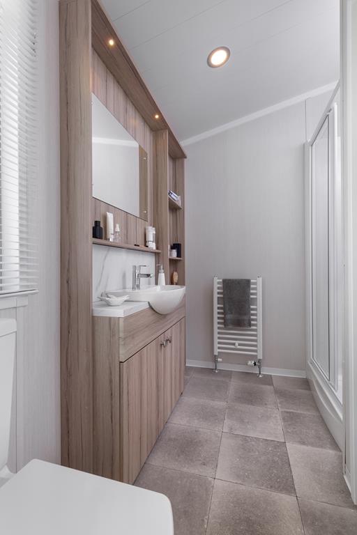 int-edmonton-lodge-en-suite-web