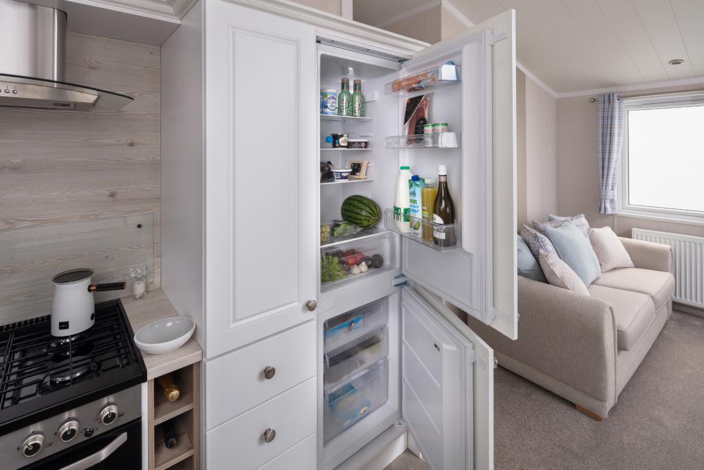 int-edmonton-lodge-fridge-web