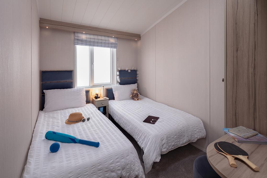 int-edmonton-lodge-twin-bedroom-web